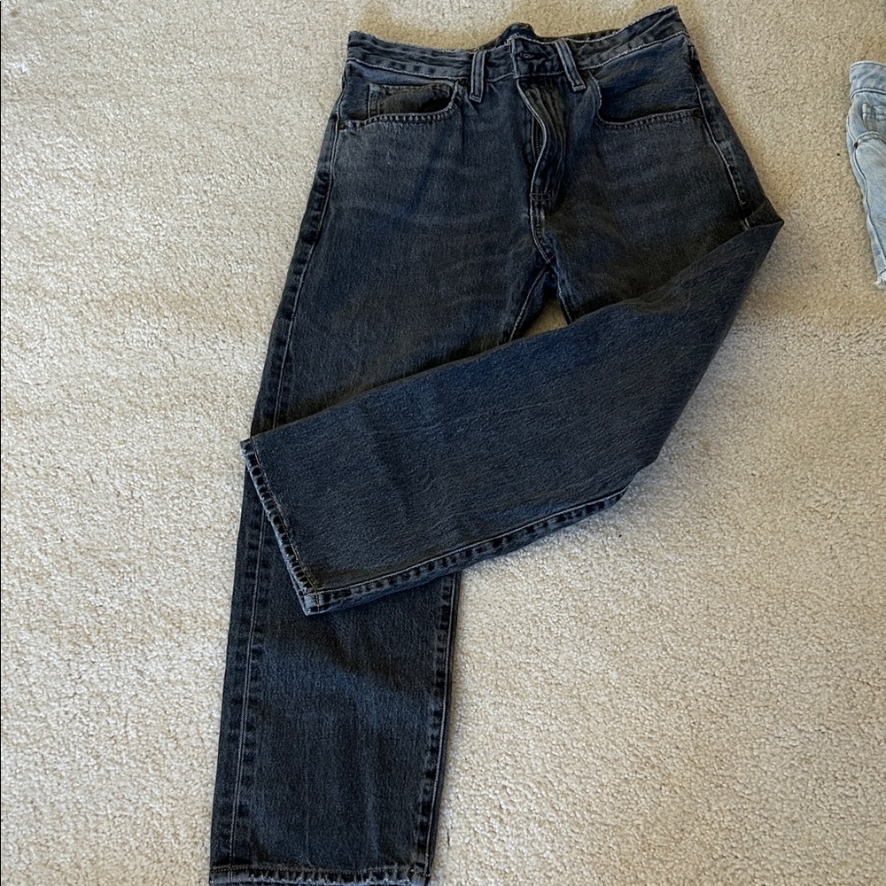 Levi's Women's Black Washed Ankle Jeans